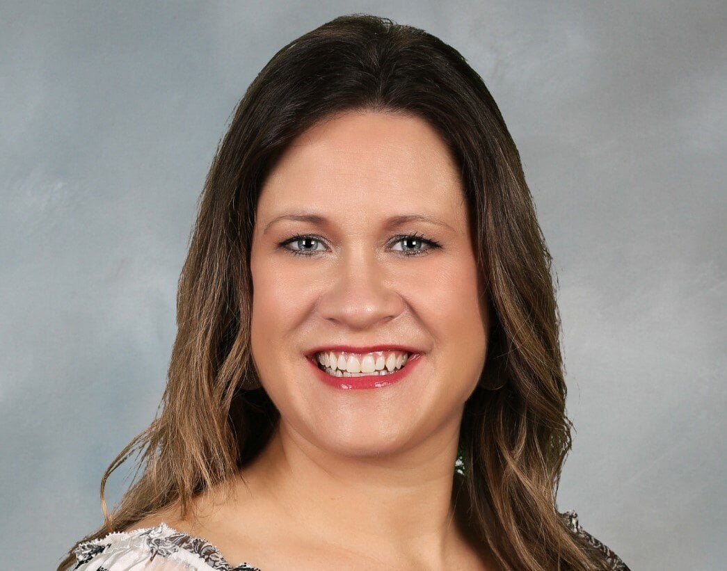 Heather Frank headshot cropped